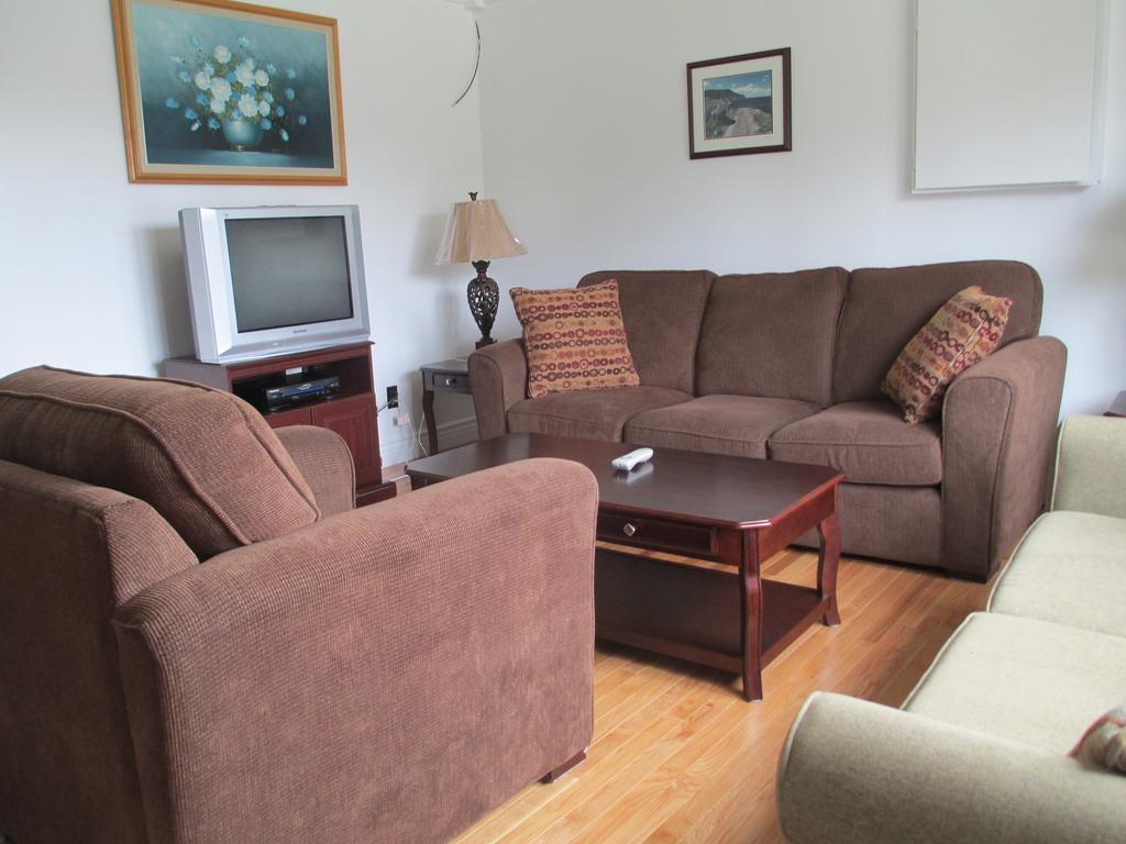 Comerford'S Ocean View Suites Holyrood ห้อง รูปภาพ
